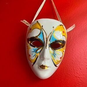 Venetian porcelain mask made in Italy in great condition
